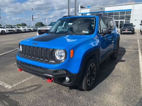 Used 2015 Jeep Renegade Trailhawk AWD/4WD image 6
