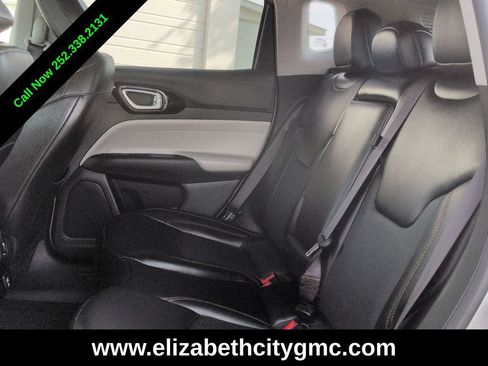 Used 2022 Jeep Compass Limited AWD/4WD image 16