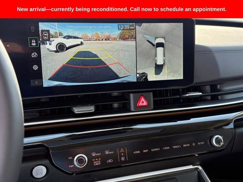 Used 2026 Kia Carnival SX Prestige image 9