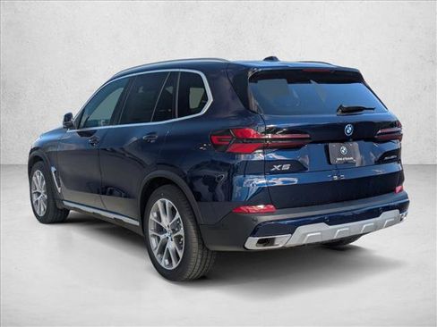 Used 2026 BMW X5 xDrive50e w/ Climate Comfort Package AWD/4WD image 9