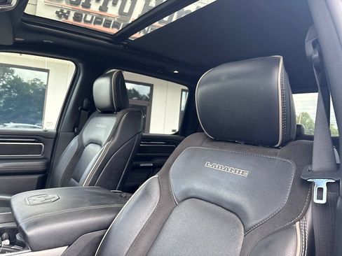Used 2021 RAM 1500 Laramie w/ Sport Appearance Package AWD/4WD image 3