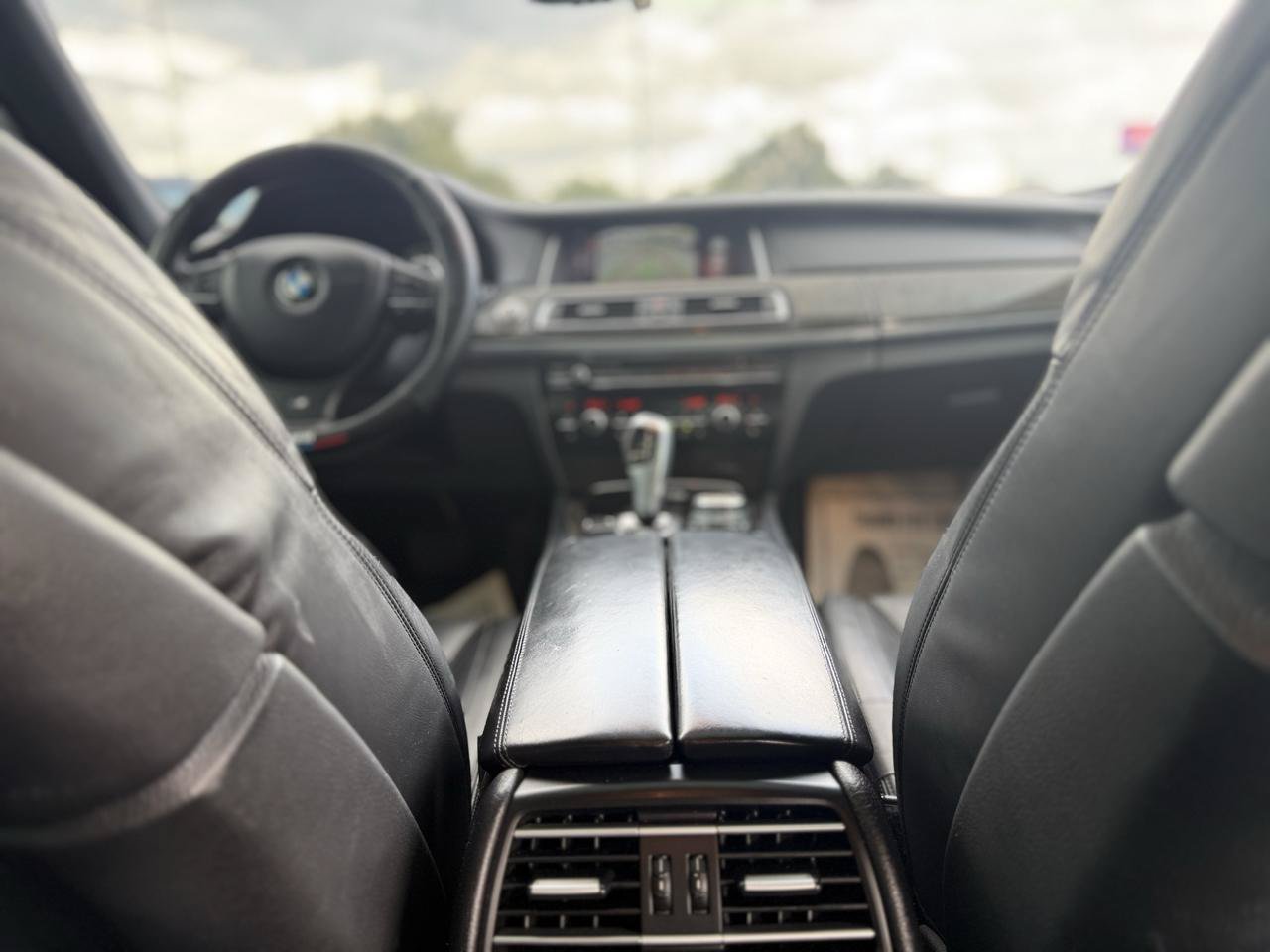 Used 2015 BMW 740i RWD image 42