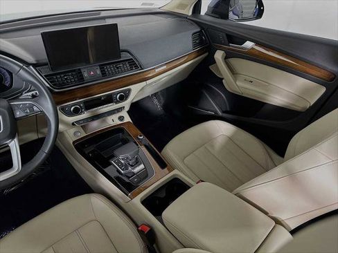 Certified 2025 Audi Q5 2.0T Premium Plus w/ Premium Plus Package image 22