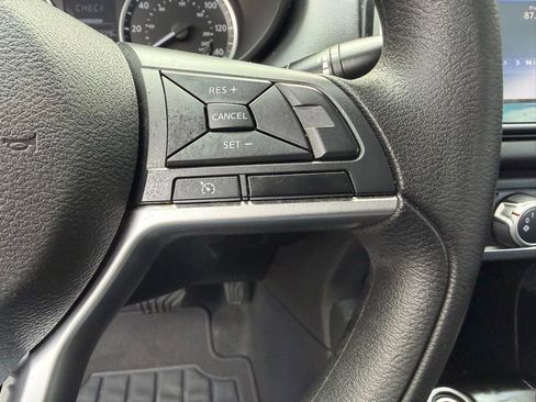 Used 2021 Nissan Versa S image 20