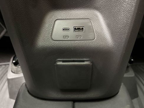 Used 2026 Buick Envision Avenir AWD/4WD image 13