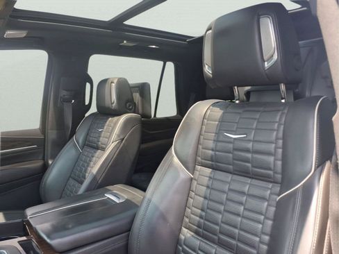 Used 2021 Cadillac Escalade Sport Platinum RWD image 20