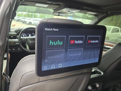 Used 2023 GMC Yukon Denali Ultimate AWD/4WD image 12