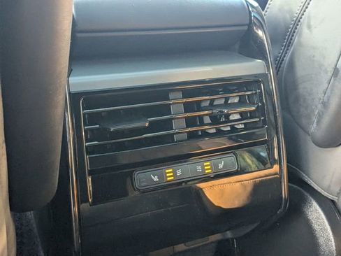 Used 2024 Land Rover Range Rover Sport Dynamic SE image 13