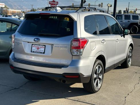 Used 2017 Subaru Forester 2.5i Limited w/ Popular Package #1 AWD/4WD image 5
