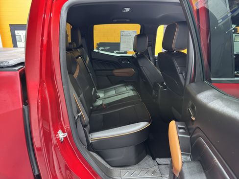 Used 2023 GMC Canyon AT4 image 20