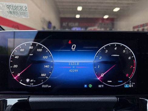 Used 2025 Mercedes-Benz GLA 250 image 42