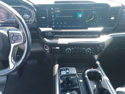 Used 2022 Chevrolet Silverado 1500 RST AWD/4WD image 20