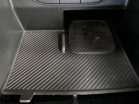 Certified 2024 Kia Sorento SX Prestige image 28