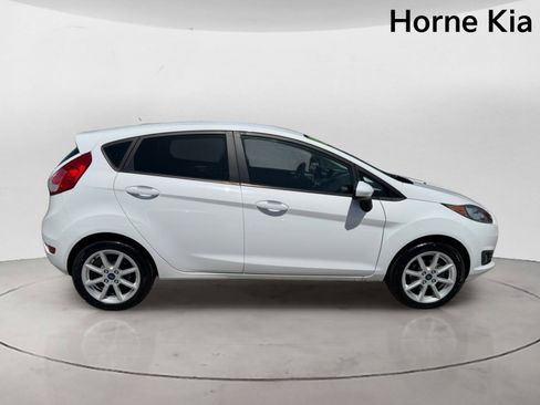 Used 2019 Ford Fiesta SE w/ Equipment Group 201A FWD image 2