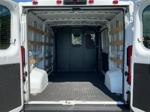 Used 2025 RAM ProMaster 2500 w/ U-Haul Equipment Group FWD image 12