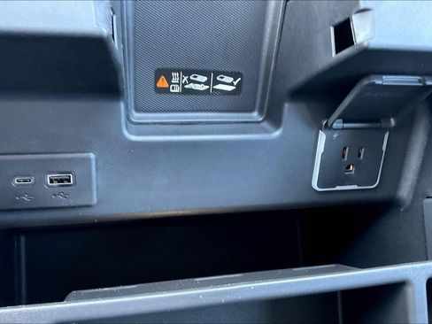 New 2026 GMC Sierra 1500 SLT w/ SLT Premium Package image 23