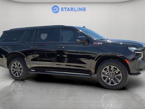 Certified 2024 Chevrolet Suburban Z71 w/ Luxury Package AWD/4WD image 12