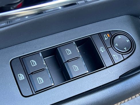 New 2025 MAZDA CX-70 Plug-In Hybrid w/ Premium Plus image 12