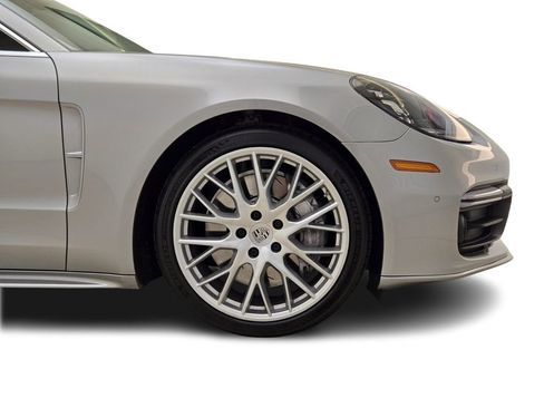 Used 2020 Porsche Panamera 4 w/ Sportdesign Package image 8