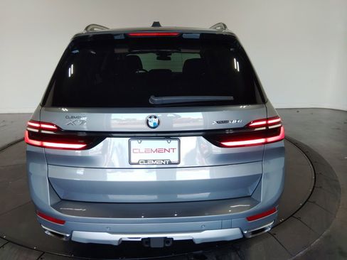 Used 2023 BMW X7 xDrive40i w/ Premium Package image 7