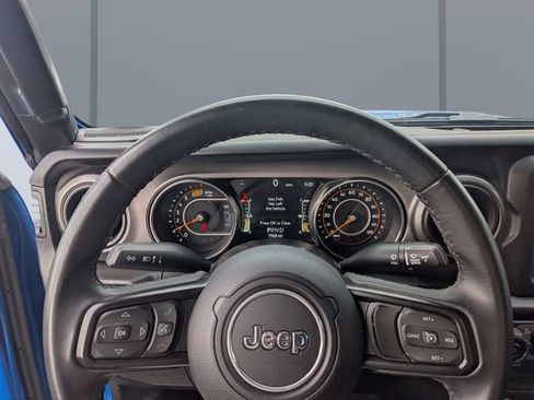 Used 2022 Jeep Wrangler Sport S image 26
