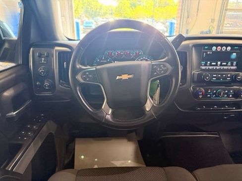 Used 2018 Chevrolet Silverado 1500 LT w/ All Star Edition AWD/4WD image 18