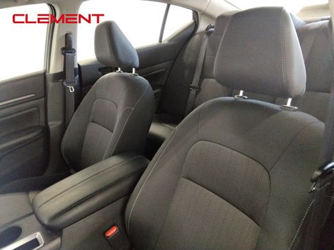 Used 2025 Nissan Altima 2.5 SV FWD image 28
