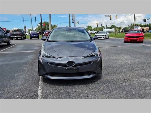 Used 2017 Toyota Prius Three w/ Advanced Technology Package image 18