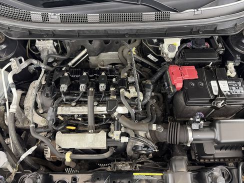 Used 2024 Nissan Kicks SR FWD image 11