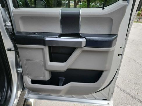 Used 2015 Ford F150 XLT RWD image 29