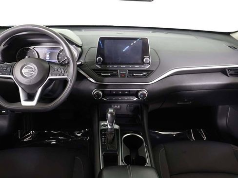 Used 2021 Nissan Altima 2.5 SV FWD image 32