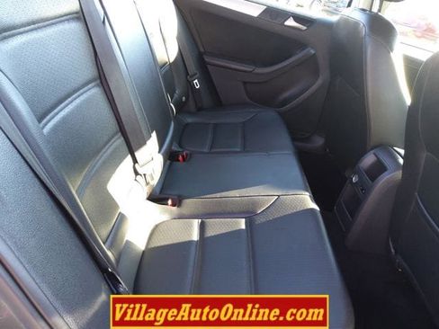 Used 2013 Volkswagen Jetta SE image 29