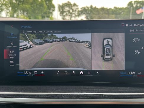 Used 2026 BMW X7 M60i image 24