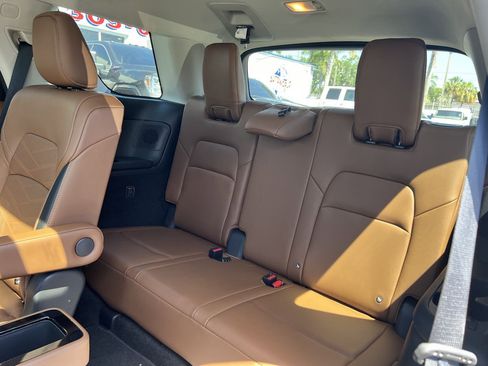 Used 2022 Nissan Pathfinder Platinum w/ Cargo Package image 22