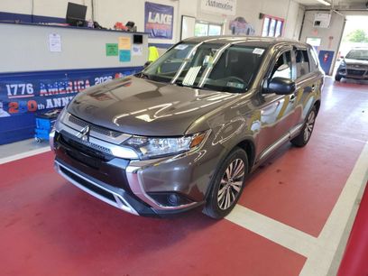 Used 2019 Mitsubishi Outlander ES