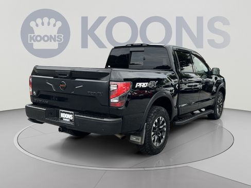 Used 2021 Nissan Titan PRO-4X w/ Pro-4x Convenience Package AWD/4WD image 7