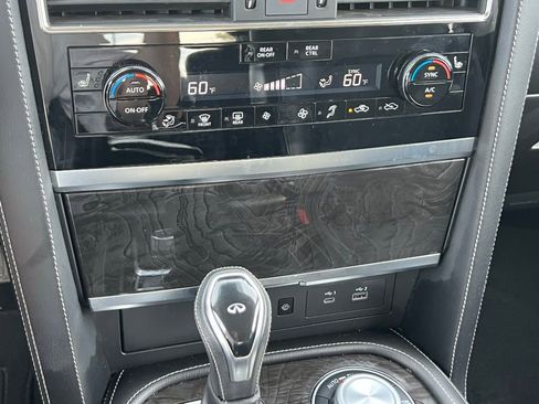 Used 2024 INFINITI QX80 Luxe AWD/4WD image 32