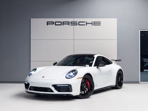 Used 2024 Porsche 911 Carrera GTS RWD image 1
