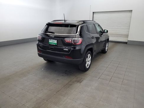Used 2019 Jeep Compass Latitude w/ Cold Weather Group AWD/4WD image 9