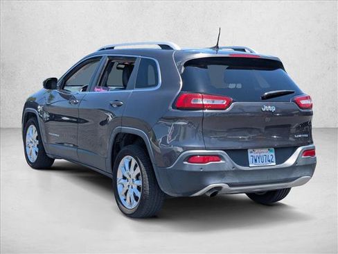 Used 2017 Jeep Cherokee Limited FWD image 7