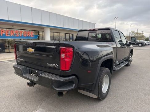 Used 2023 Chevrolet Silverado 3500 High Country w/ Snow Plow Prep/Camper Package image 4