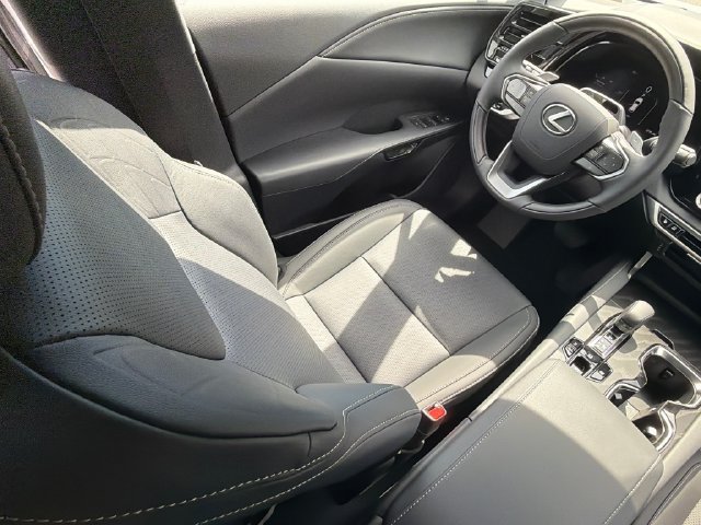 New 2026 Lexus RX 350 w/ Convenience Package AWD/4WD image 12