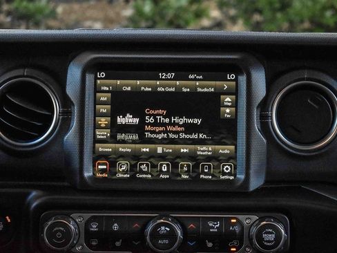 Used 2023 Jeep Wrangler Unlimited Sahara w/ Cold Weather Group image 13