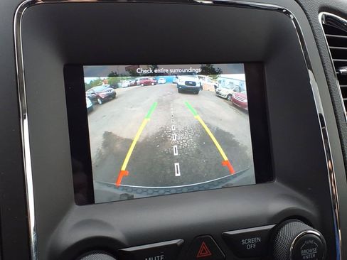 Used 2018 Dodge Durango SXT w/ Quick Order Package 2BB AWD/4WD image 12