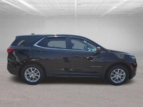 Used 2024 Chevrolet Equinox LT AWD/4WD image 9