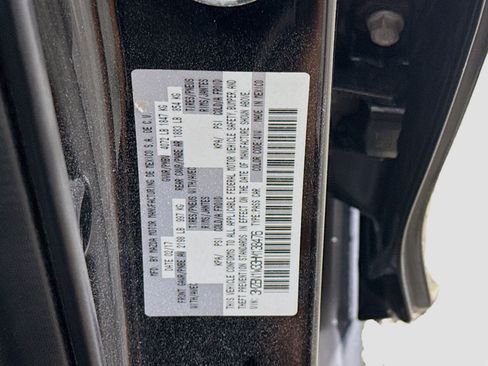 Used 2017 MAZDA MAZDA3 Grand Touring image 40