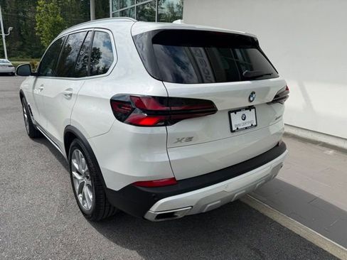 Certified 2024 BMW X5 xDrive40i w/ Premium Package AWD/4WD image 7