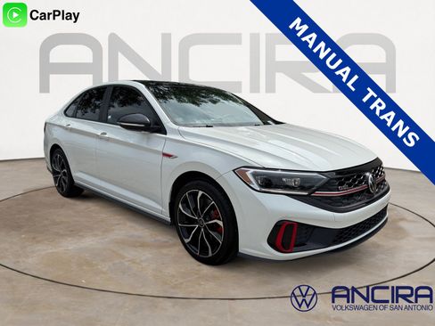 Used 2023 Volkswagen Jetta GLI Autobahn image 1