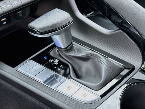New 2026 Hyundai Elantra Hybrid FWD image 12
