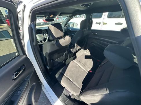 Used 2025 Dodge Durango GT AWD/4WD image 8